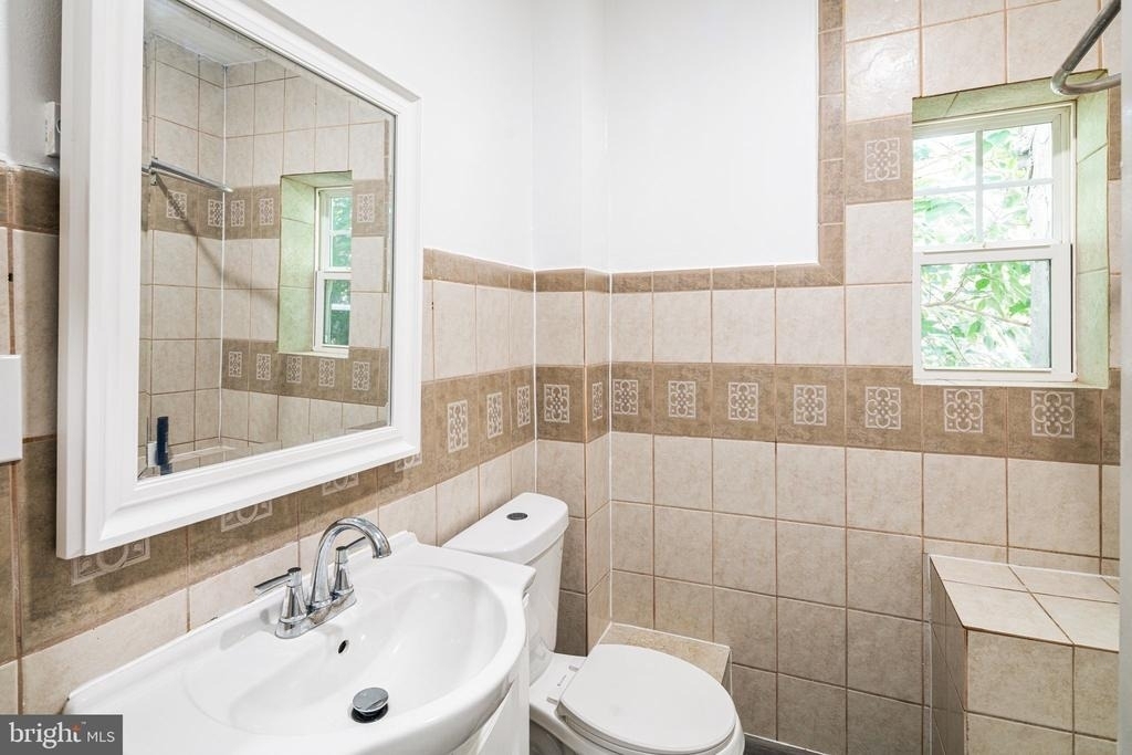 3857 Wyalusing Avenue - Photo 8