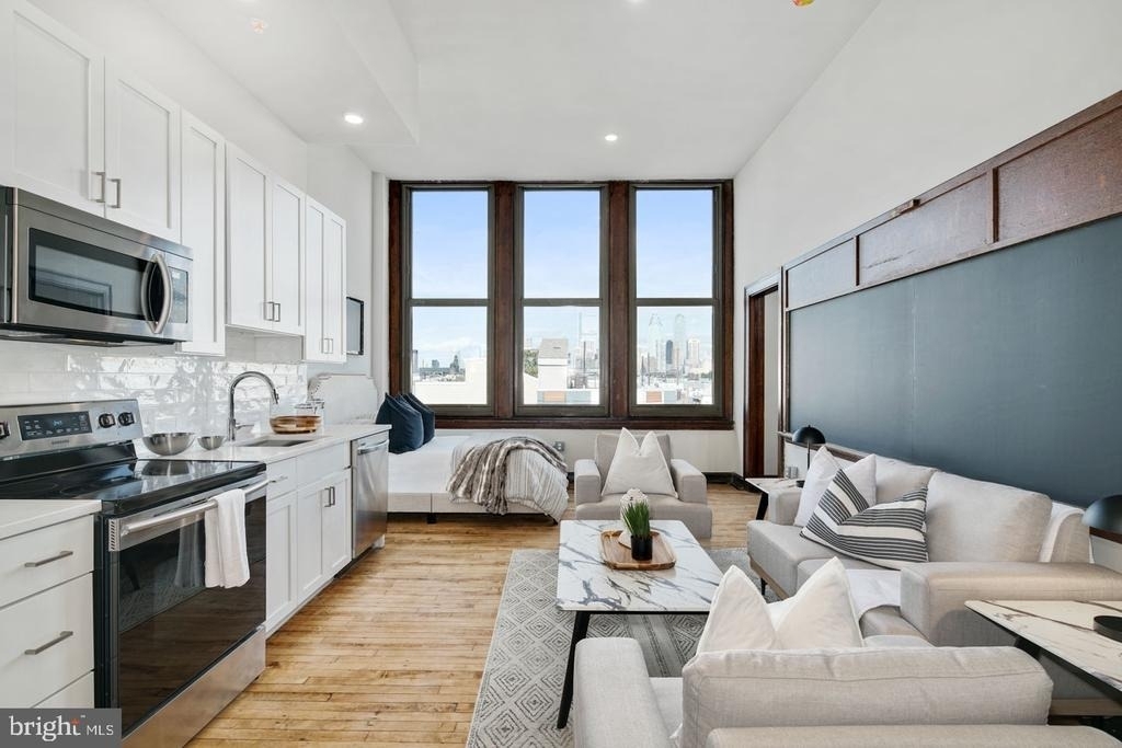1300 S 19th Street - Photo 1