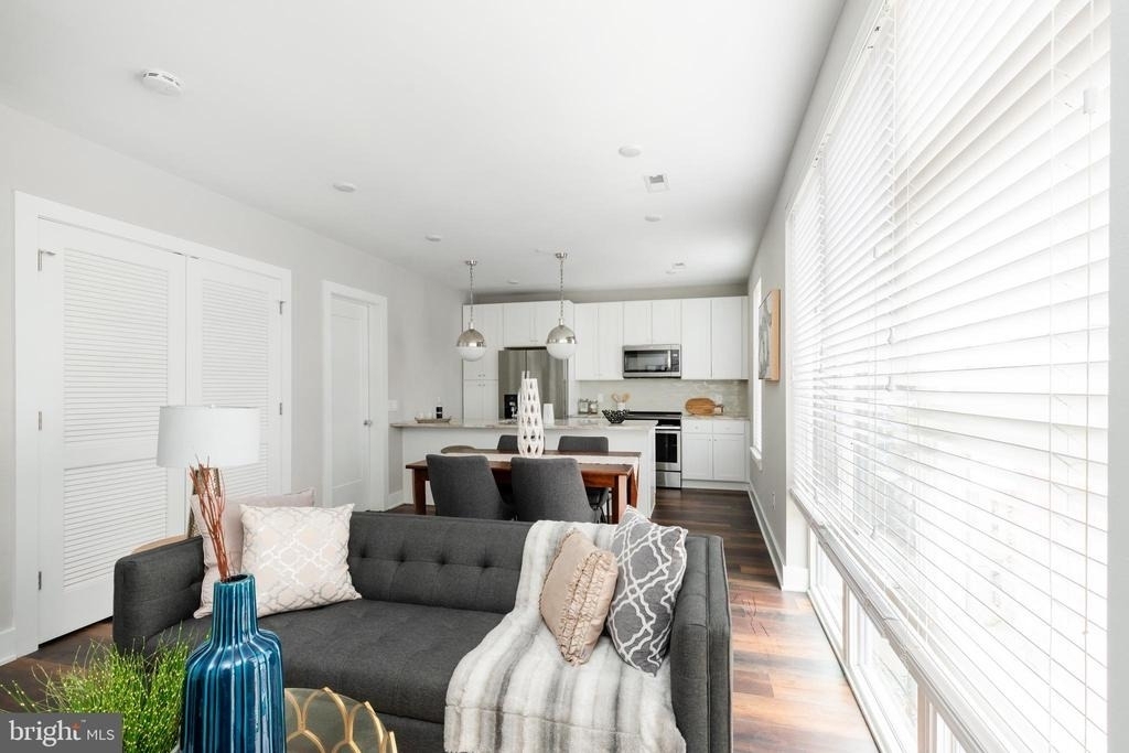 45 W Haines Street - Photo 5