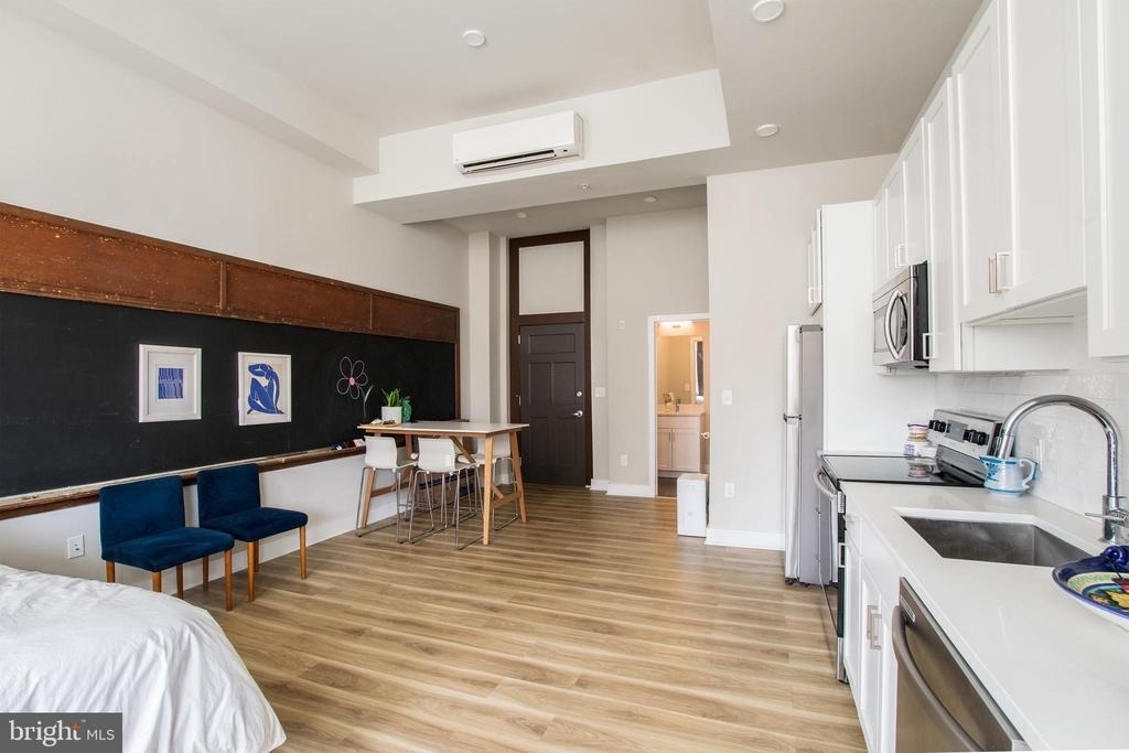 1300 S 19th Street - Photo 3
