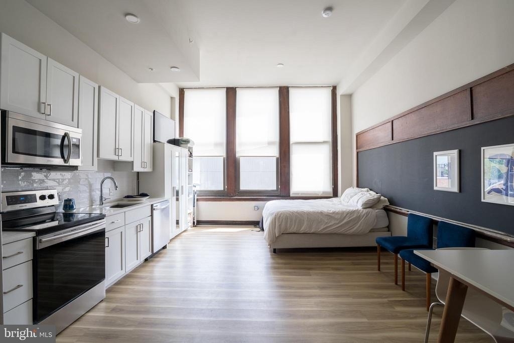 1300 S 19th Street - Photo 1