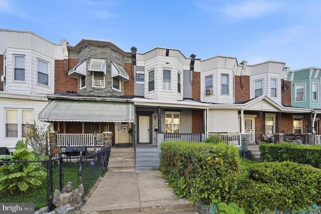 1551 N Allison Street - Photo 1