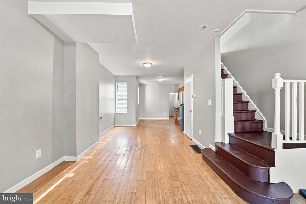 1551 N Allison Street - Photo 3