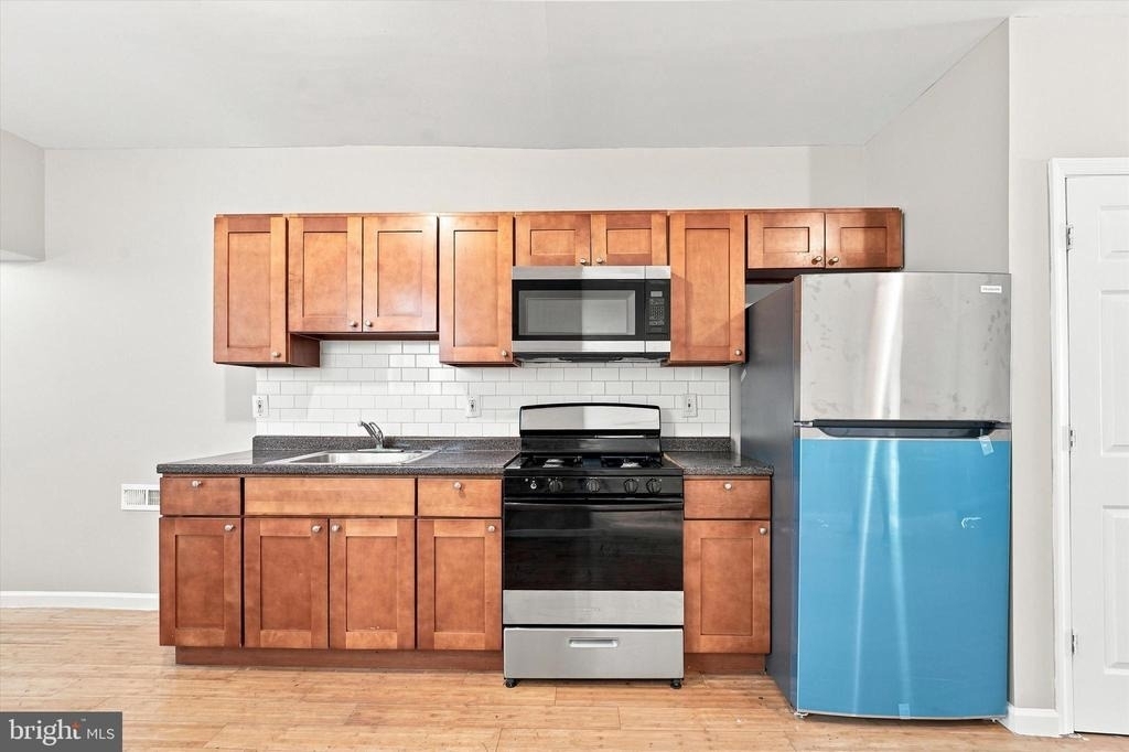 1551 N Allison Street - Photo 7