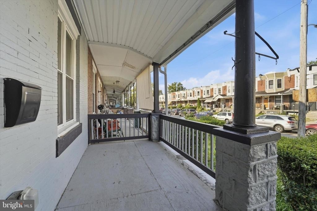 1551 N Allison Street - Photo 2