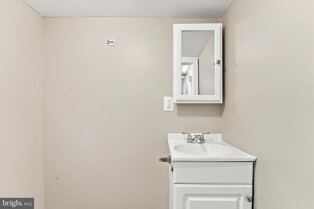 1551 N Allison Street - Photo 10