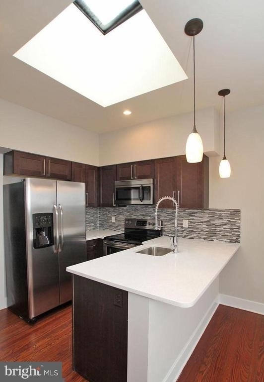 400 S 45th Street - Photo 2