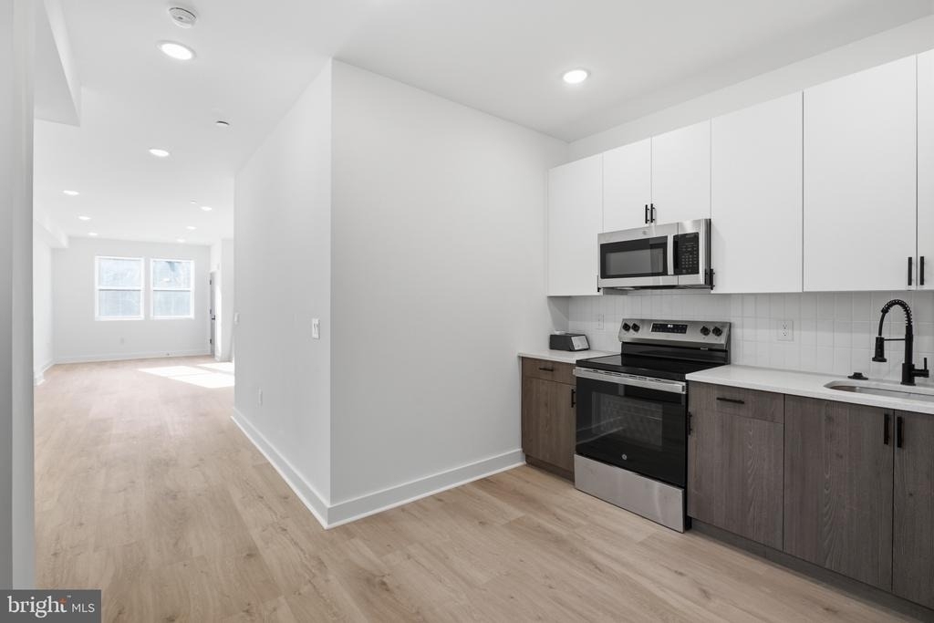 2322 N 5th Street - Photo 0