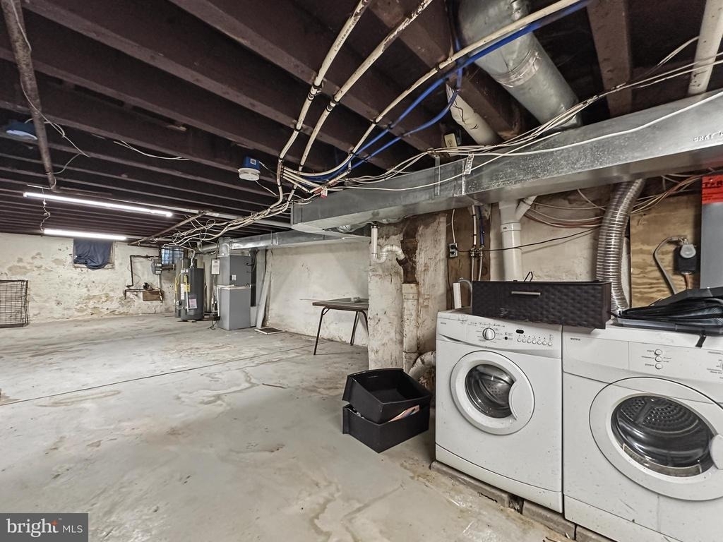 2023 N Gratz Street - Photo 25