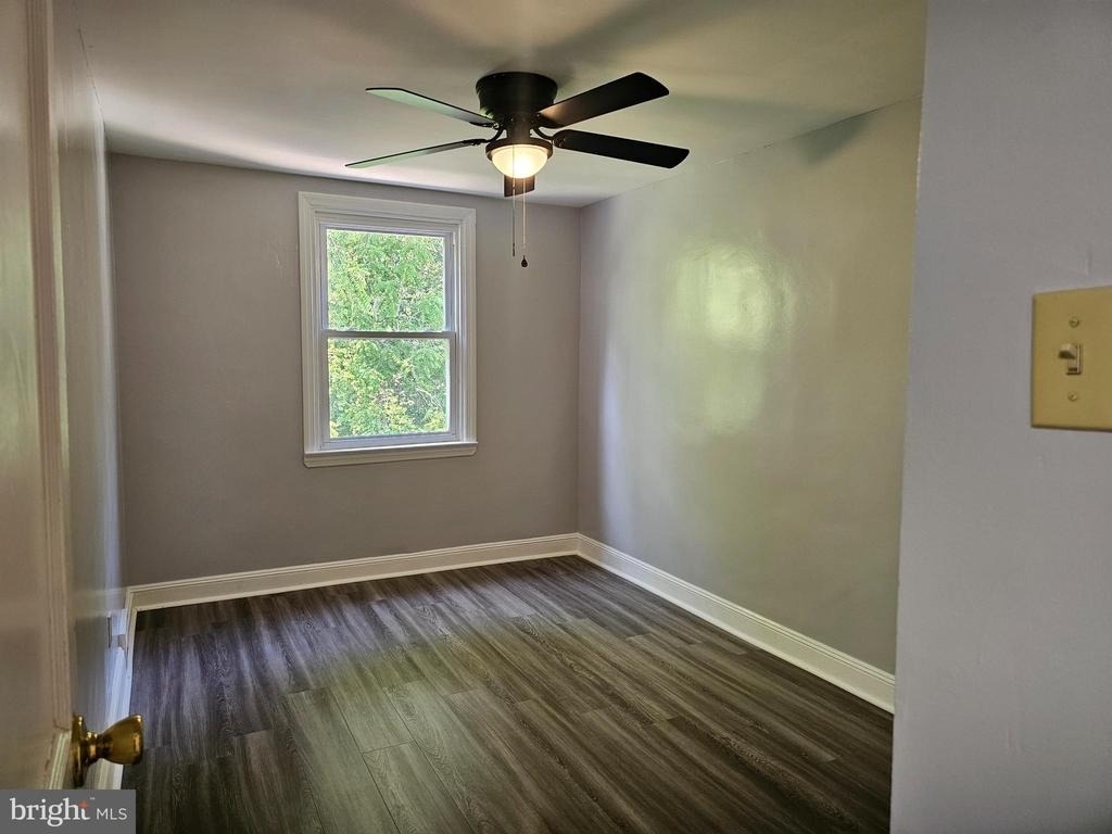 1521 W End Drive - Photo 11