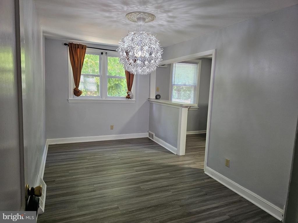 1521 W End Drive - Photo 4