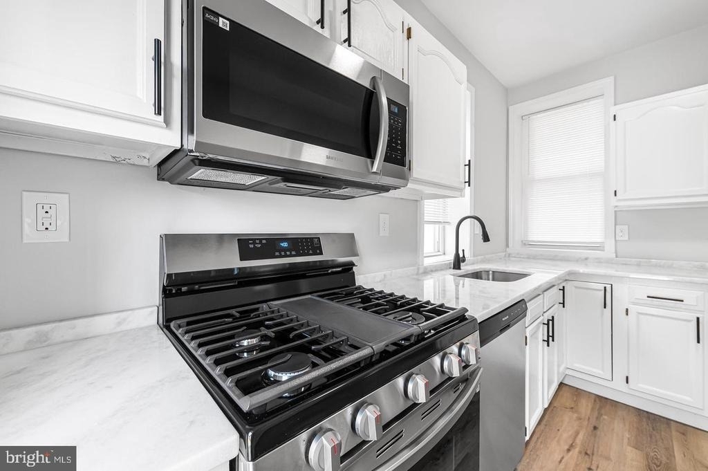 253 Beech Street - Photo 3