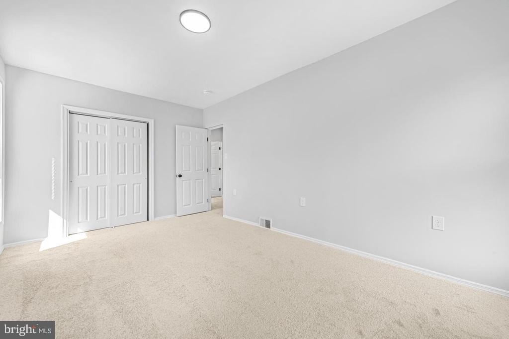 253 Beech Street - Photo 9