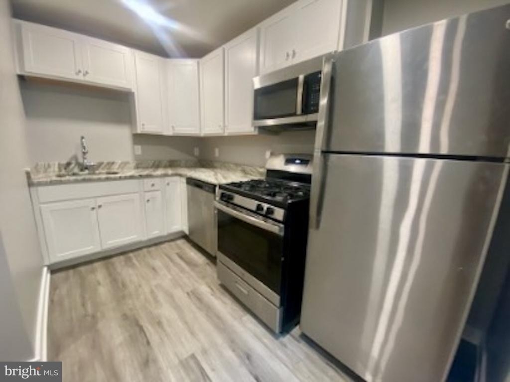 218 W King Street - Photo 5
