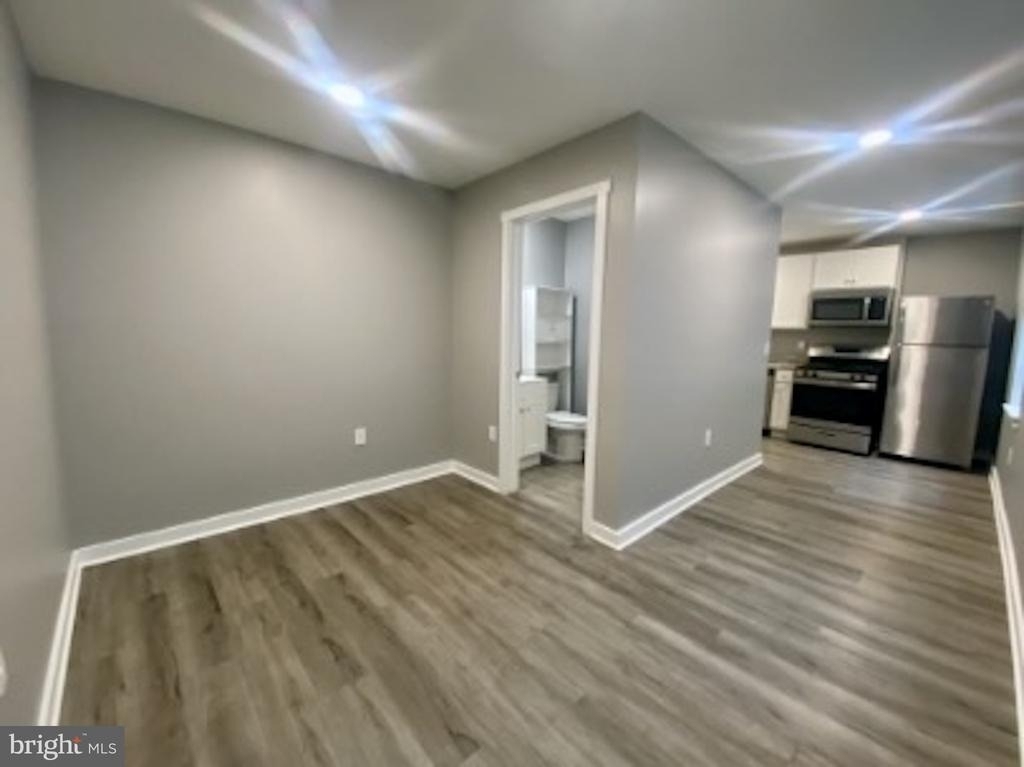 218 W King Street - Photo 1