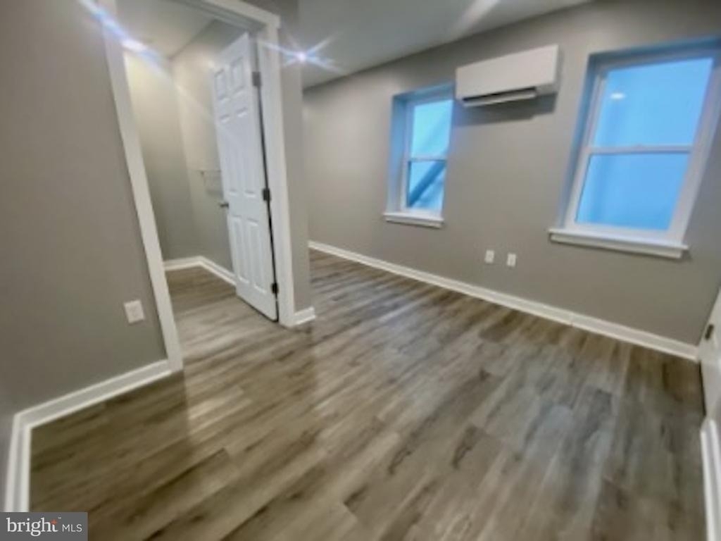 218 W King Street - Photo 4