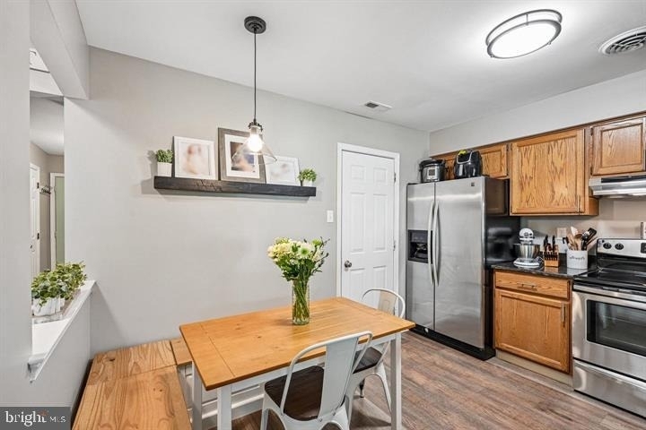 184 Victoria Court - Photo 1
