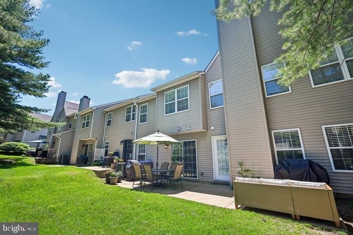 184 Victoria Court - Photo 23