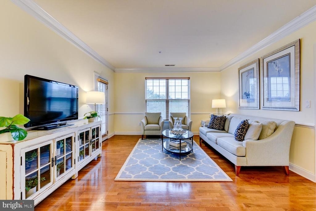 100 Middlesex Boulevard - Photo 8