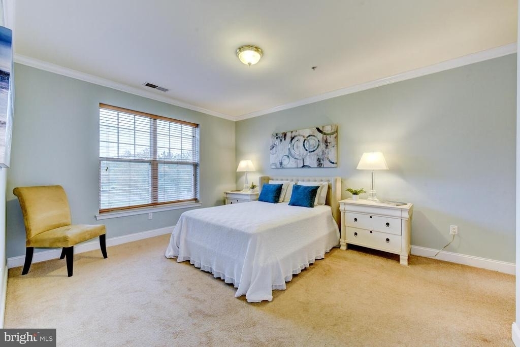 100 Middlesex Boulevard - Photo 21