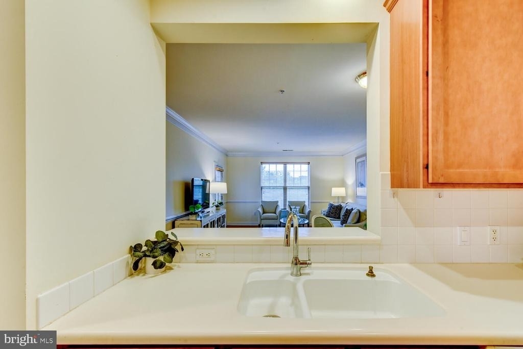 100 Middlesex Boulevard - Photo 20