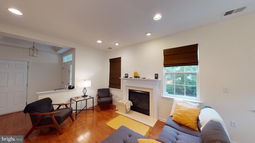 206 Concord Place - Photo 5