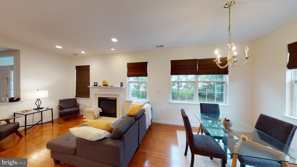 206 Concord Place - Photo 8