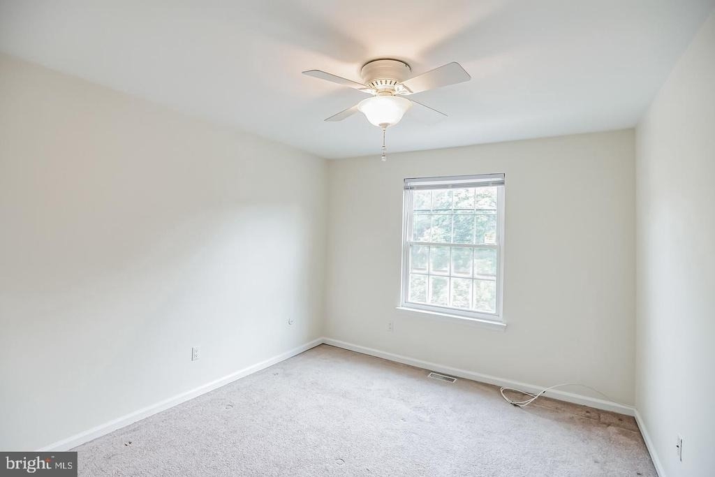 127 Kings Croft - Photo 16