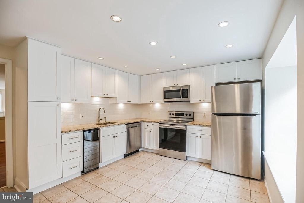 127 Kings Croft - Photo 2