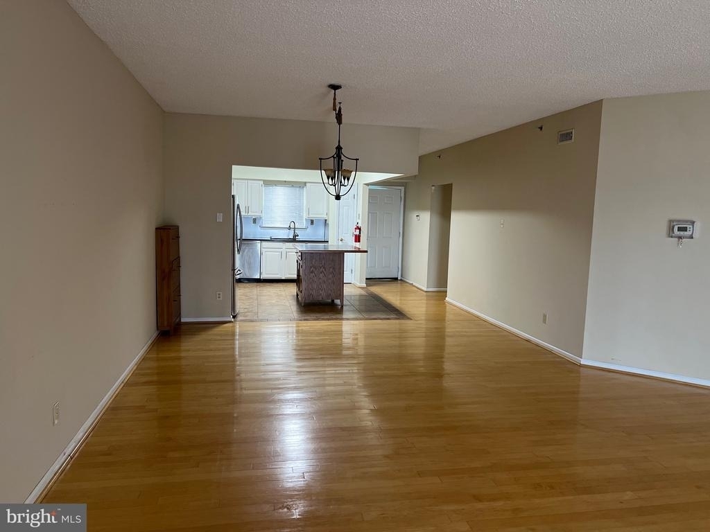 6252 Main Street - Photo 0