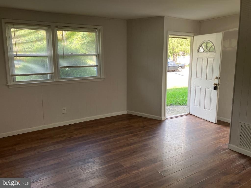 129 Lemmon Avenue - Photo 2