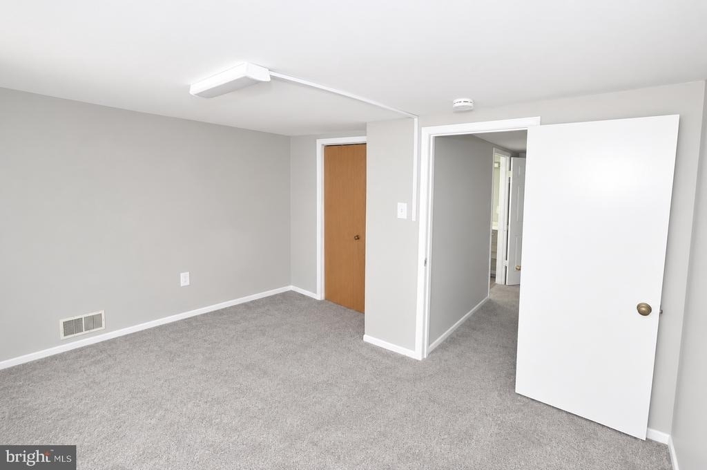 1209 High Street - Photo 5