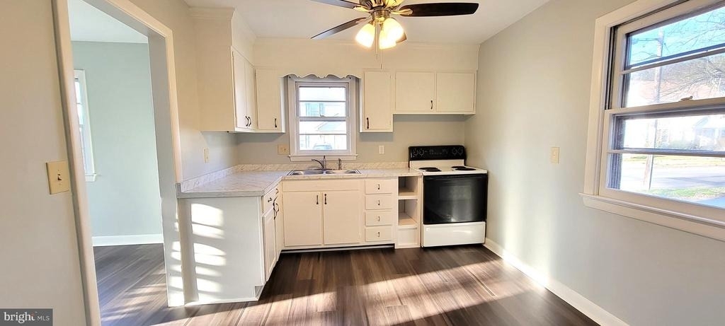719 Jefferson Street - Photo 4