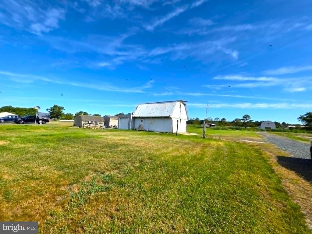 22931 Steele Drive - Photo 3