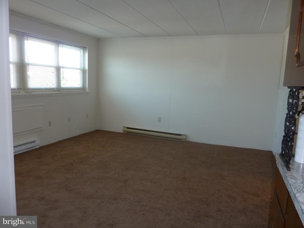 319 Camden Avenue - Photo 1