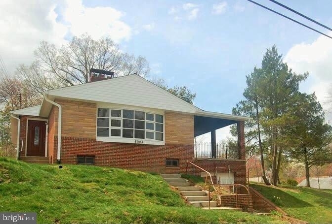 6903 Buchanan Street - Photo 0