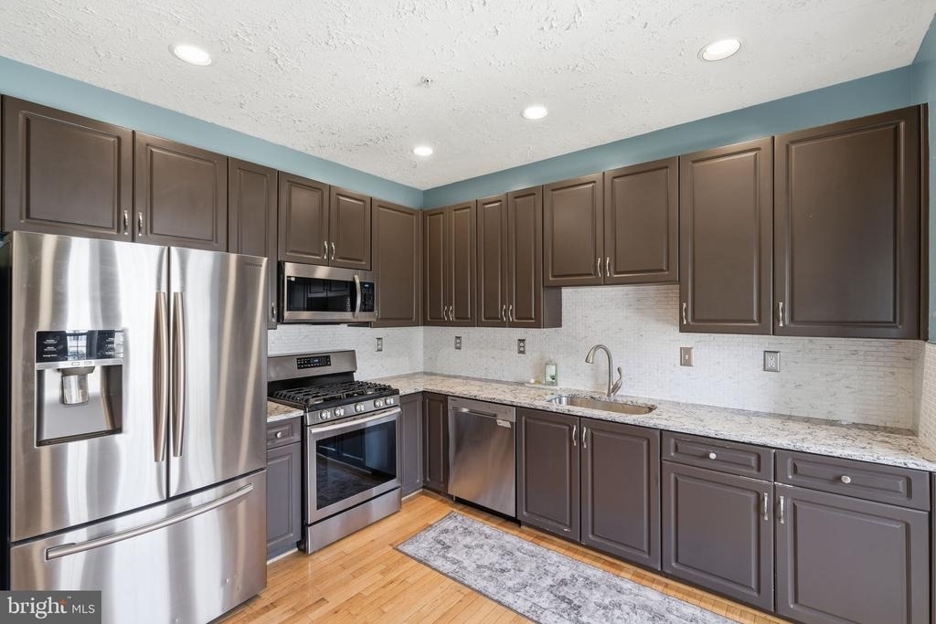 7827 Quill Point Drive - Photo 4