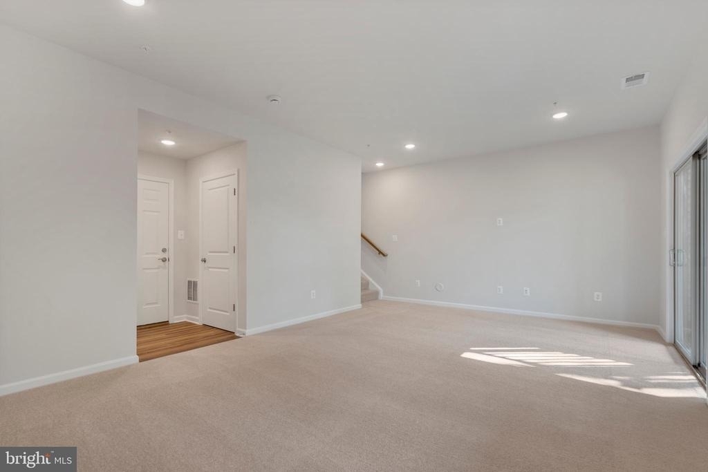 6947 Gladebrook Rd - Photo 6