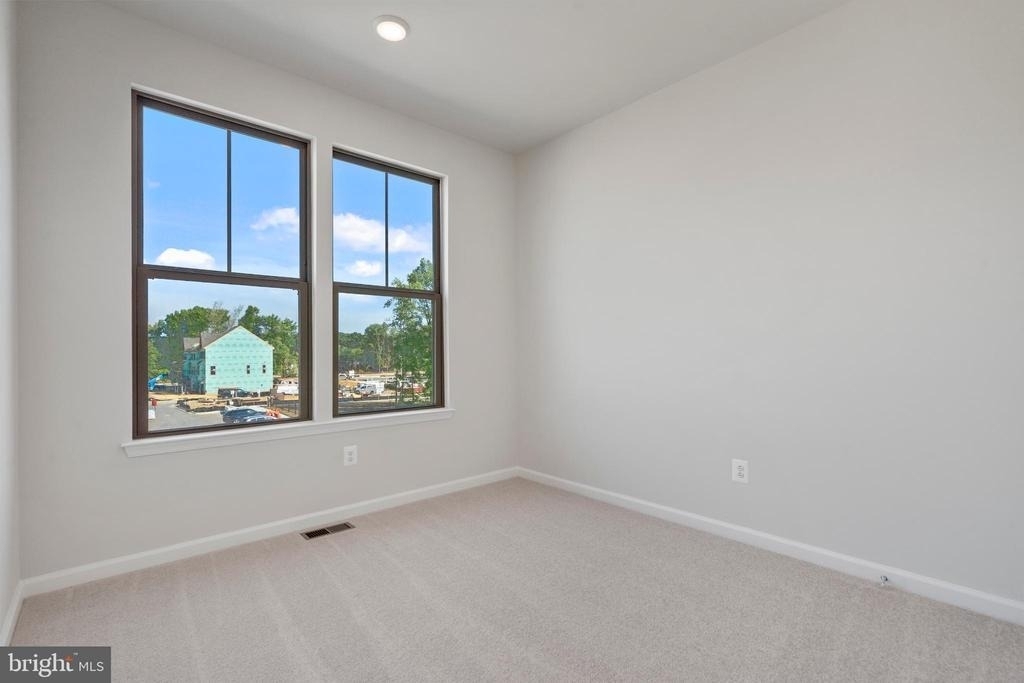 6947 Gladebrook Rd - Photo 22