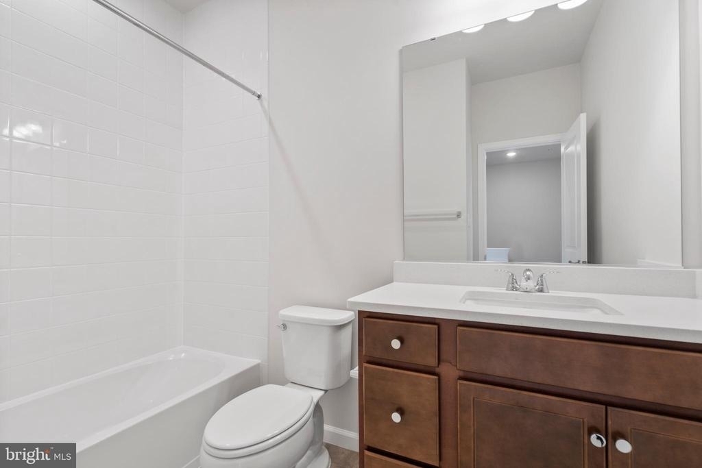 6947 Gladebrook Rd - Photo 25