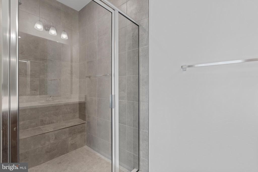 6947 Gladebrook Rd - Photo 33