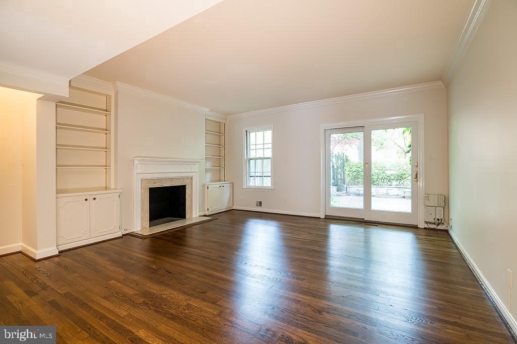 3500 Hamlet Place - Photo 1