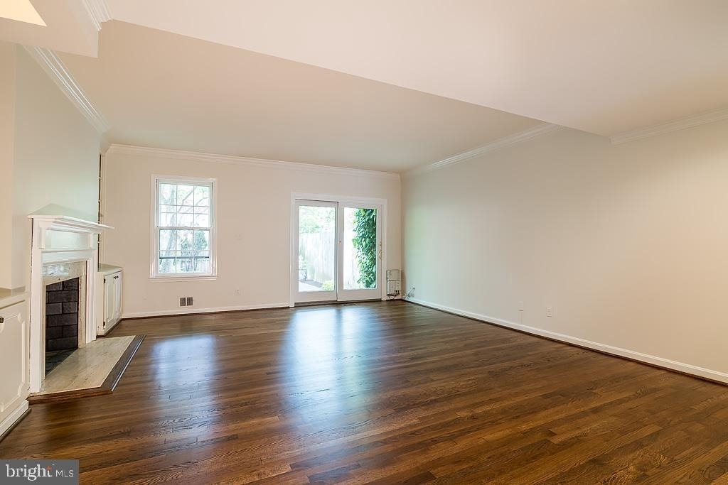 3500 Hamlet Place - Photo 4