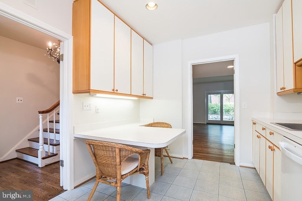 3500 Hamlet Place - Photo 7