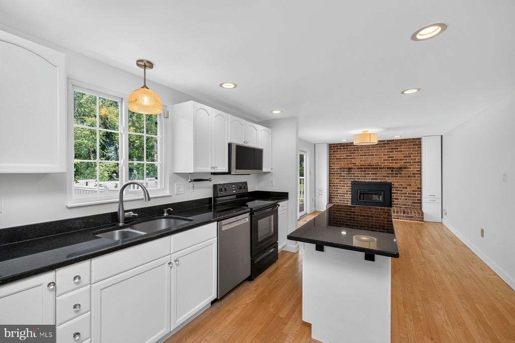 4009 Shallow Brook Lane - Photo 5