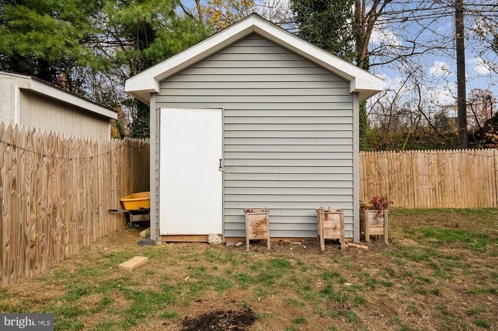 3308 Estelle Terrace - Photo 16