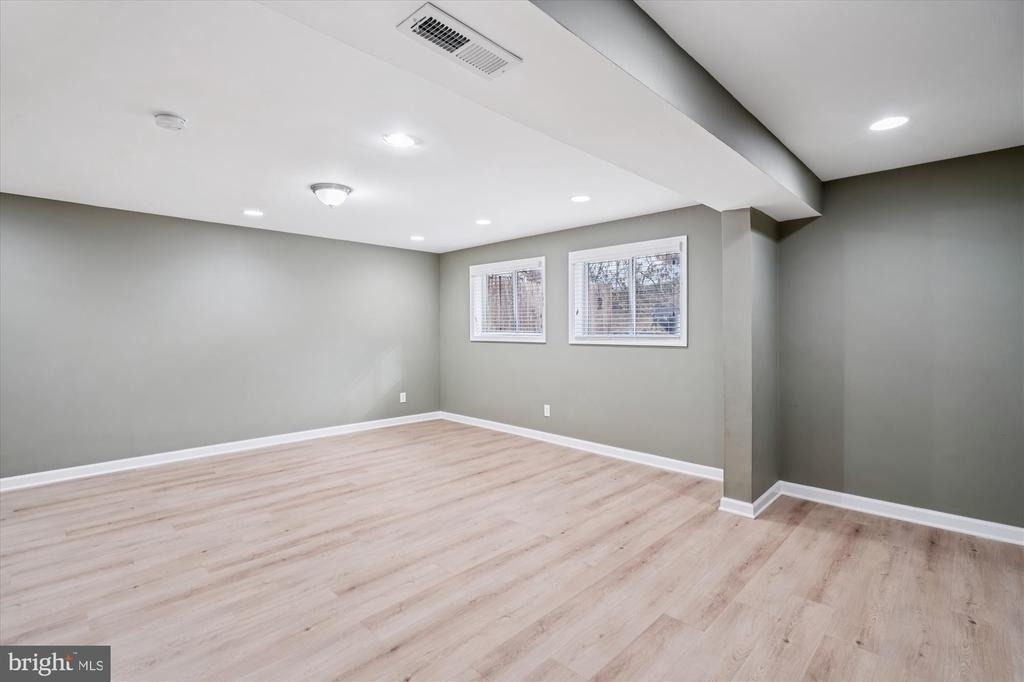 3308 Estelle Terrace - Photo 14