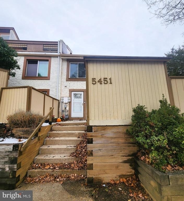 5451 El Camino - Photo 1
