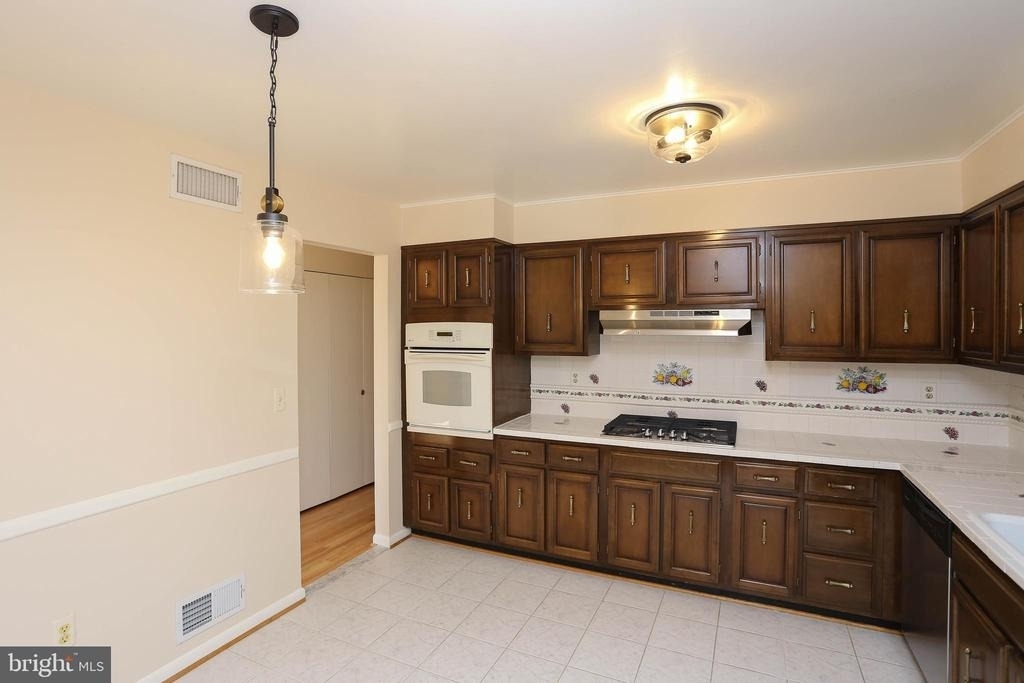 3229 Ramblewood Road - Photo 5