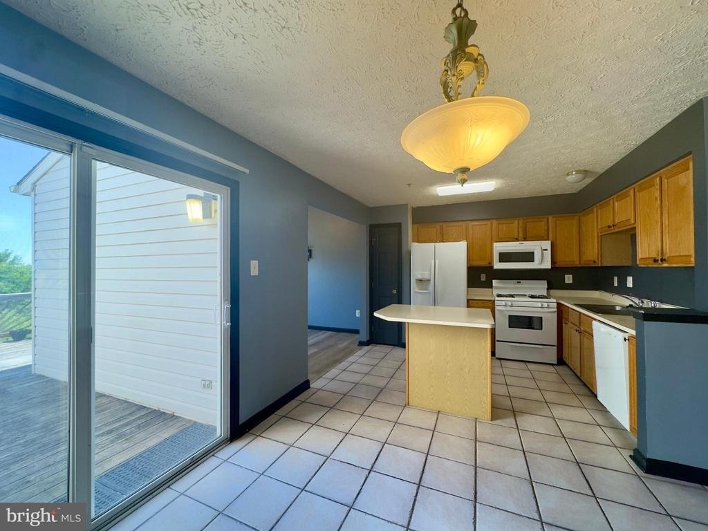 537 Macintosh Circle - Photo 5